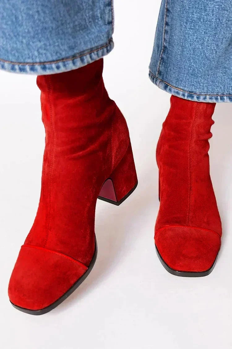 Elegant women's heeled boots
