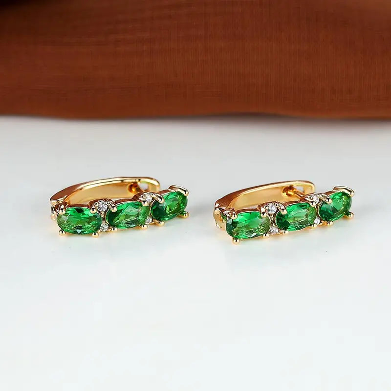 Elegant Gold Earrings with Subtle Shine