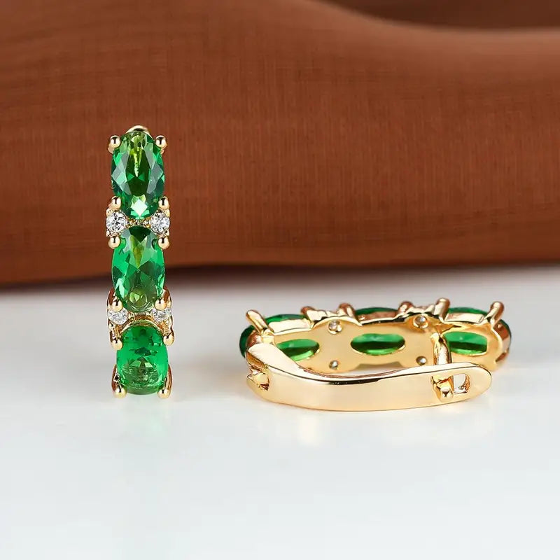 Elegant Gold Earrings with Subtle Shine