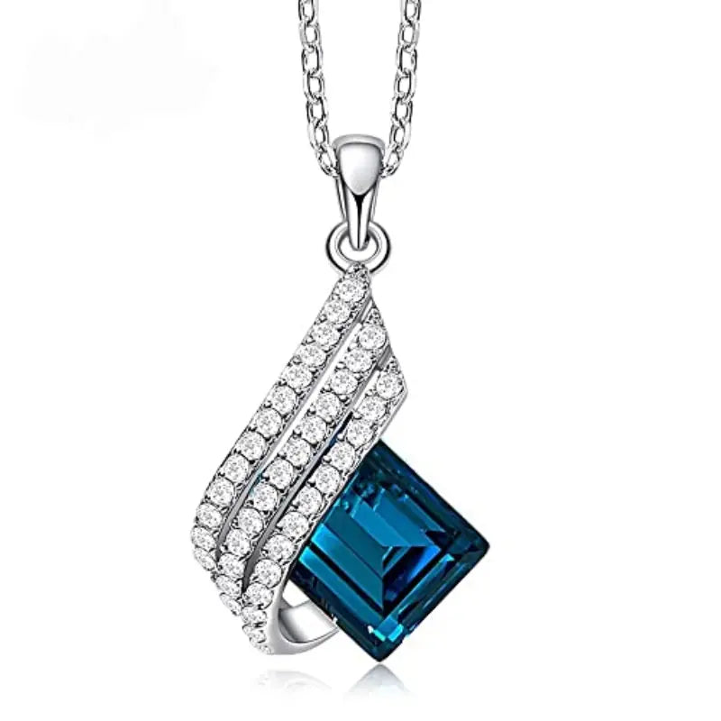 Elegant White Gold Jewelry Set with Refined Details