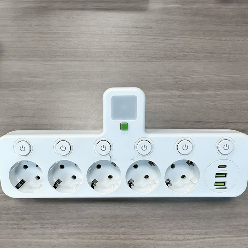 Power Strip with USB and Switches | Multi-Socket Surge Protector 2500 W