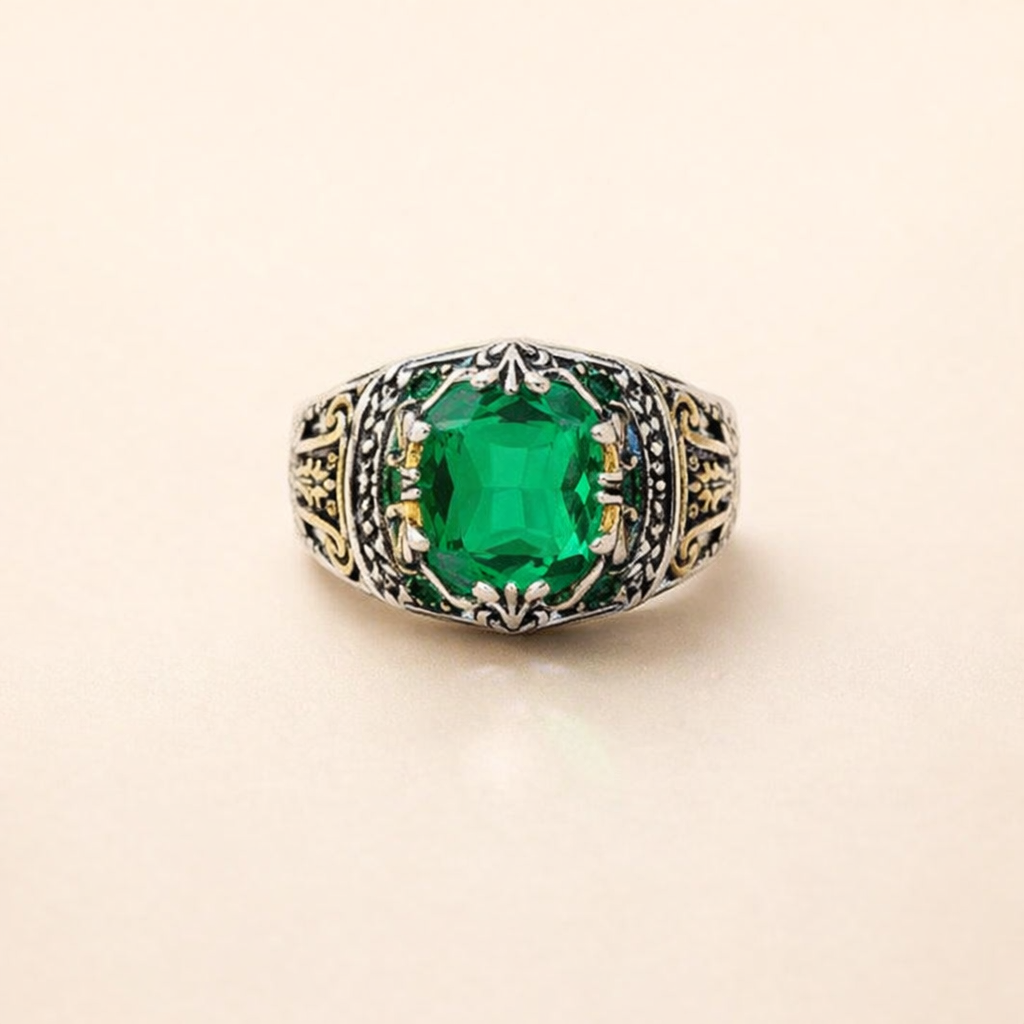 Soft mixed gold ring with refined details