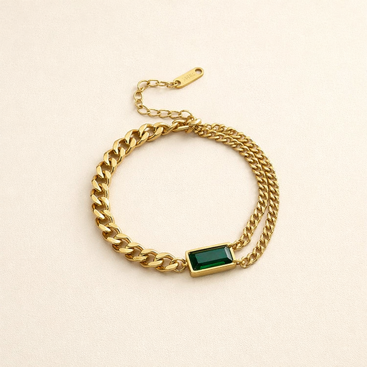 Elegant Gold Bracelet with Refined Details