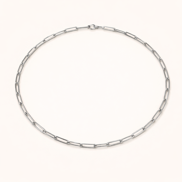 Refined white gold necklace with subtle shine