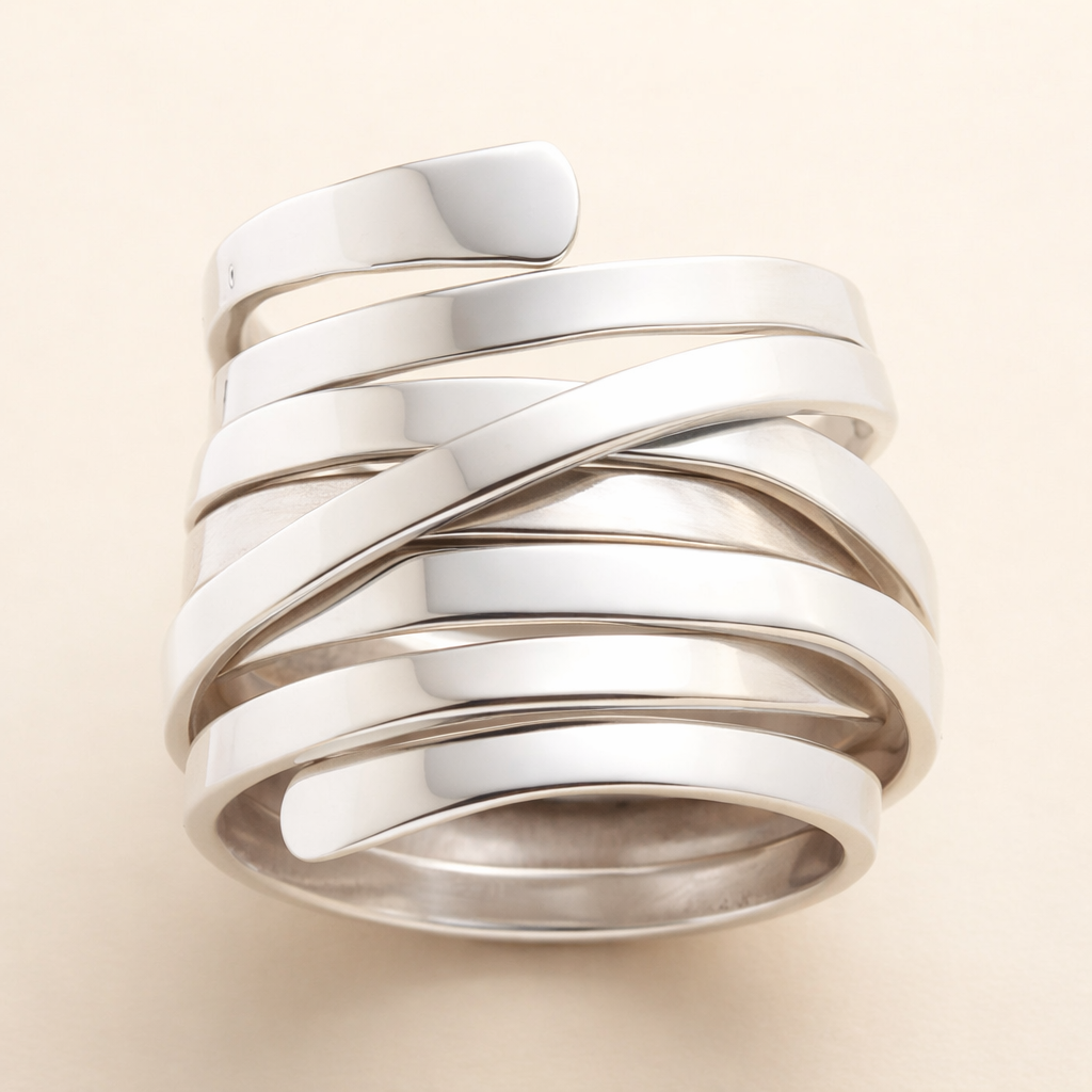 Elegant Silver Ring with Vintage Look