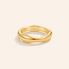 Soft wave ring in shiny silver