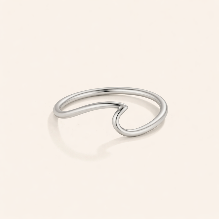 Elegant silver wave ring with refined lines