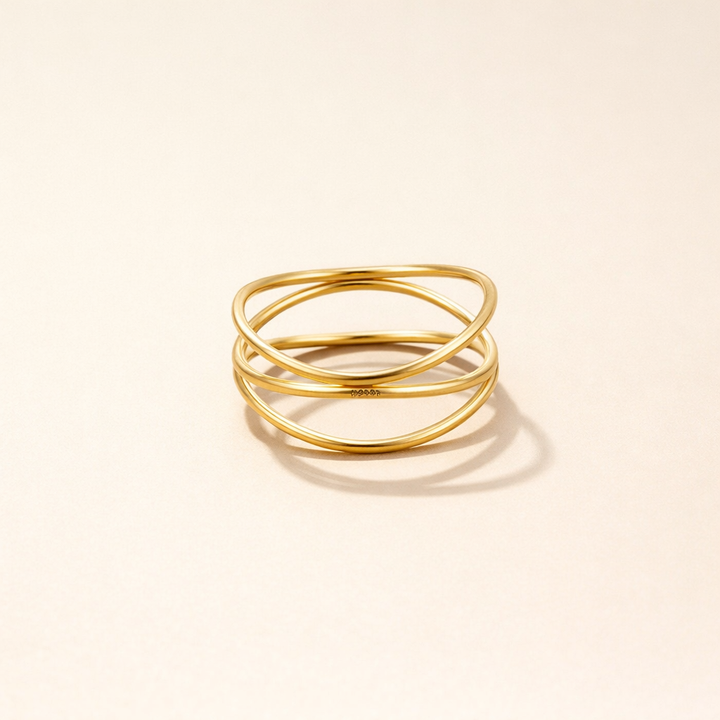 Refined gold ring with endless loop