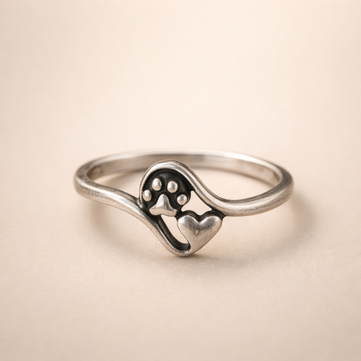 Vintage Sterling Silver Paw and Heart Ring
