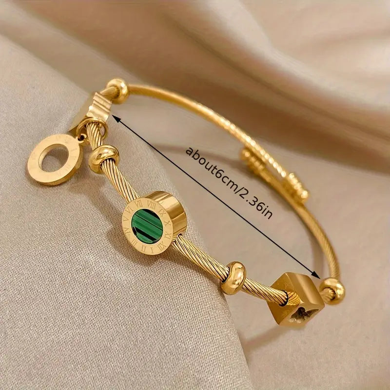 Refined Gold Bracelet with Subtle Details