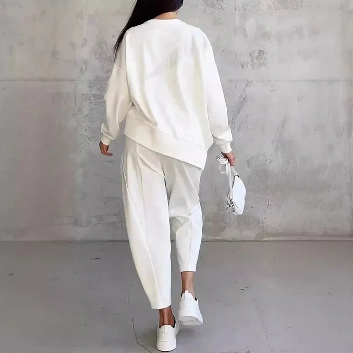 Two-piece set: casual long-sleeved sweatshirt and joggers