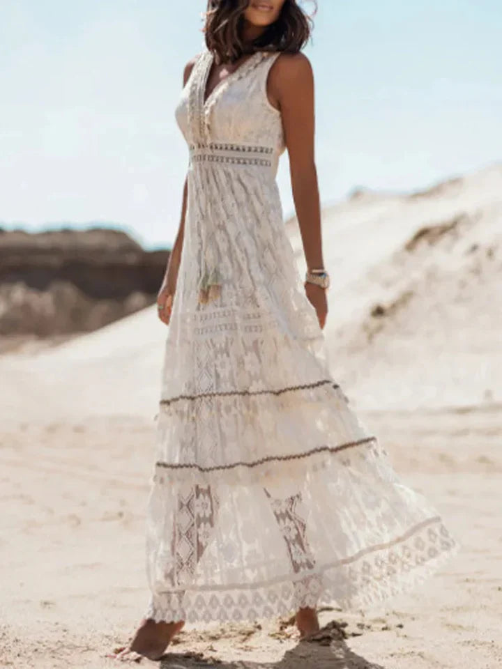 Bohemian Maxi Dress with Lace and Elegant Flared Sleeves