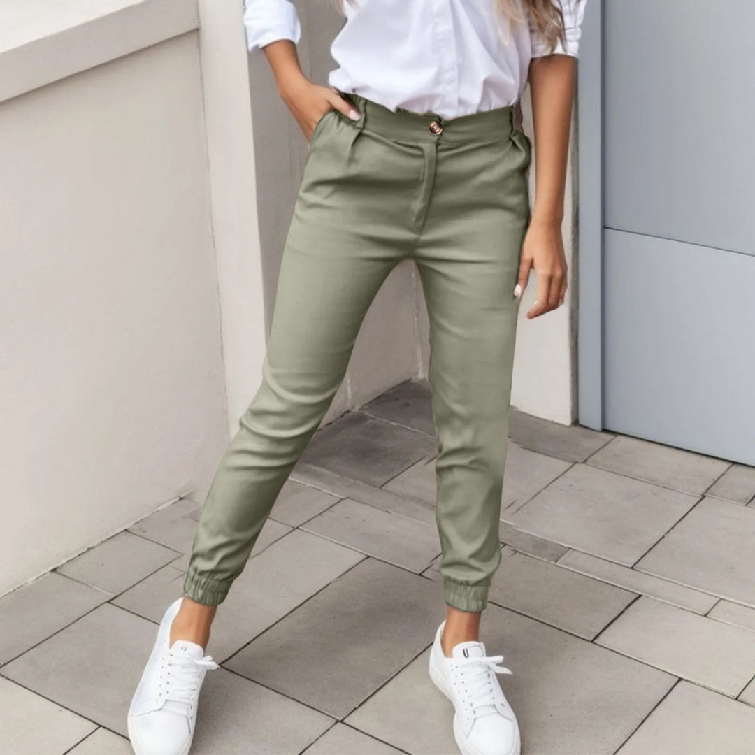 High-Waist Workout Pants with Pocket Details