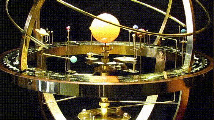 Large orrery model of the solar system – detailed representation of the planets