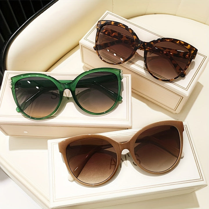 Luxury Cat-Eye Sunglasses for Women – Oversized and Stylish for Sunny Days