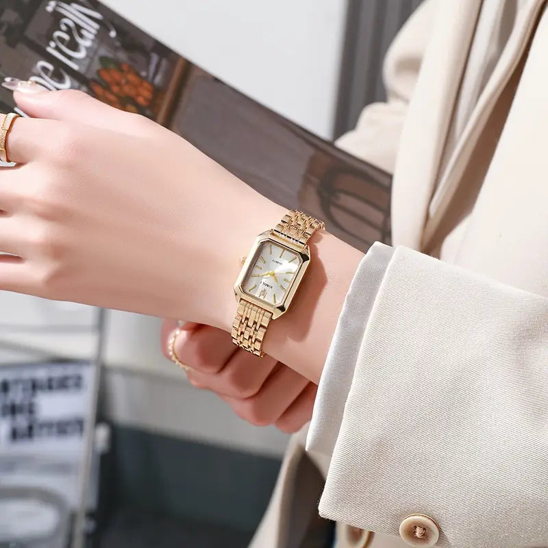 Elegant gold watch with refined links