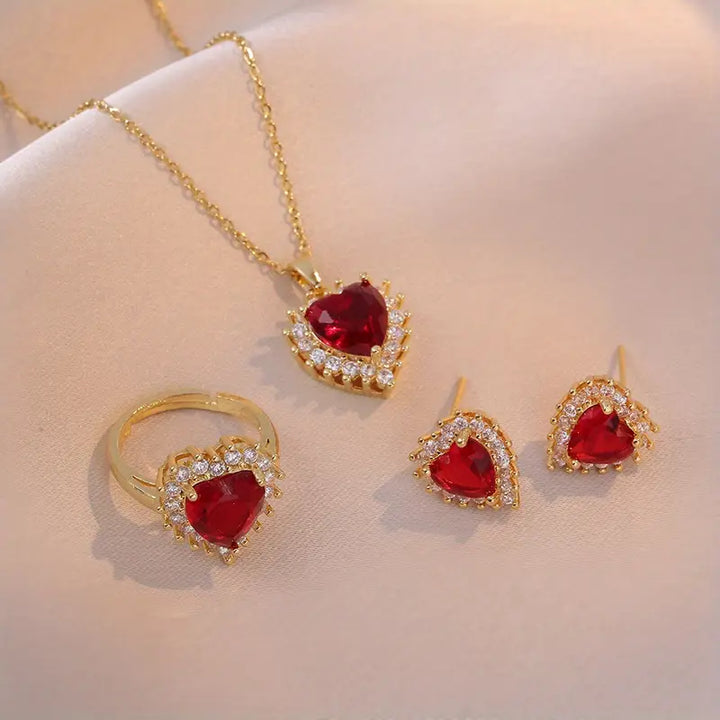 Elegant gold necklace with subtle link designs