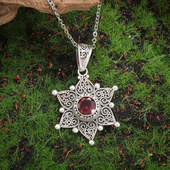 Elegant white gold necklace with subtle dangling stones