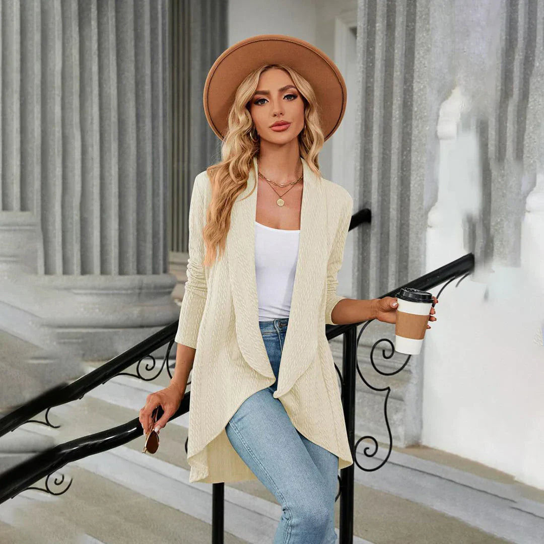 Aurora – Stylish Women's Cardigan for the Autumn Season