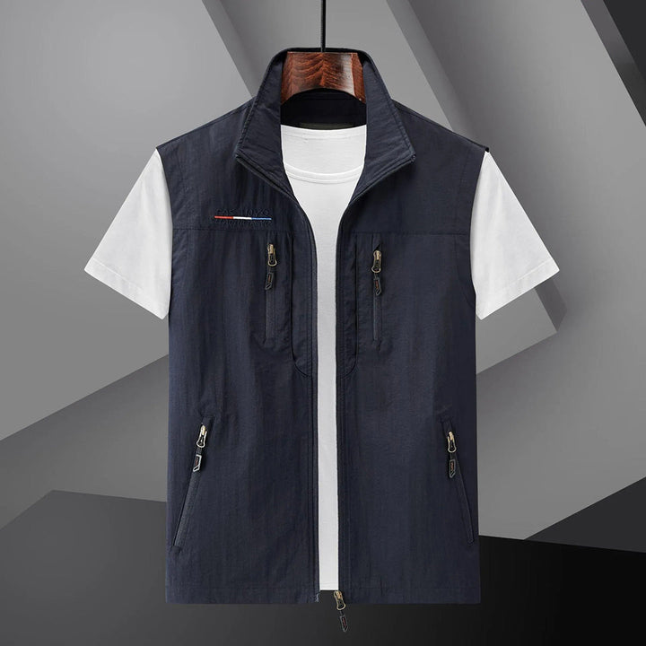 Multi-Pocket Utility Men’s Summer Travel Vest