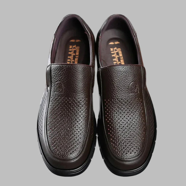 Men’s Casual Shoes Made of Genuine Leather