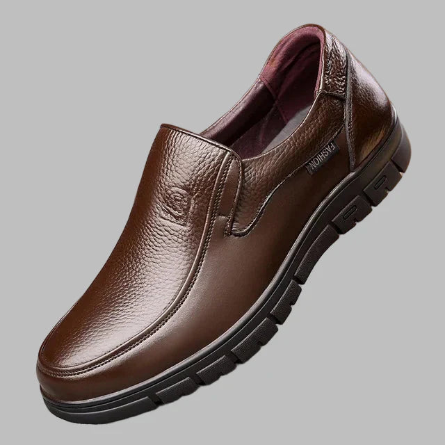 Men’s Casual Shoes Made of Genuine Leather