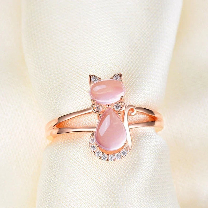 Elegant rose gold ring with refined design