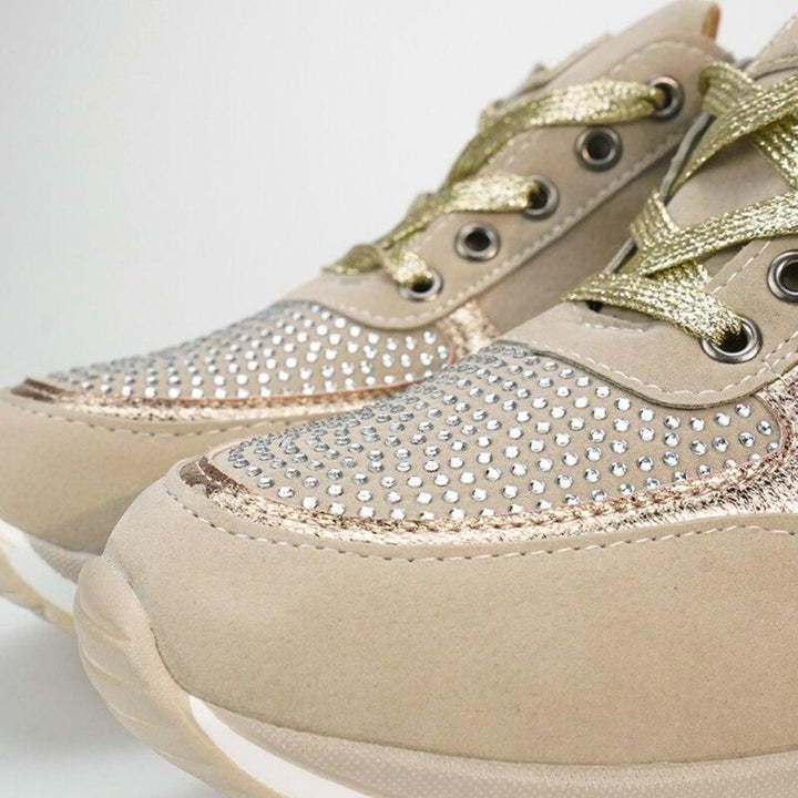 Women's comfort shoes with arch support and non-slip sole for everyday wear