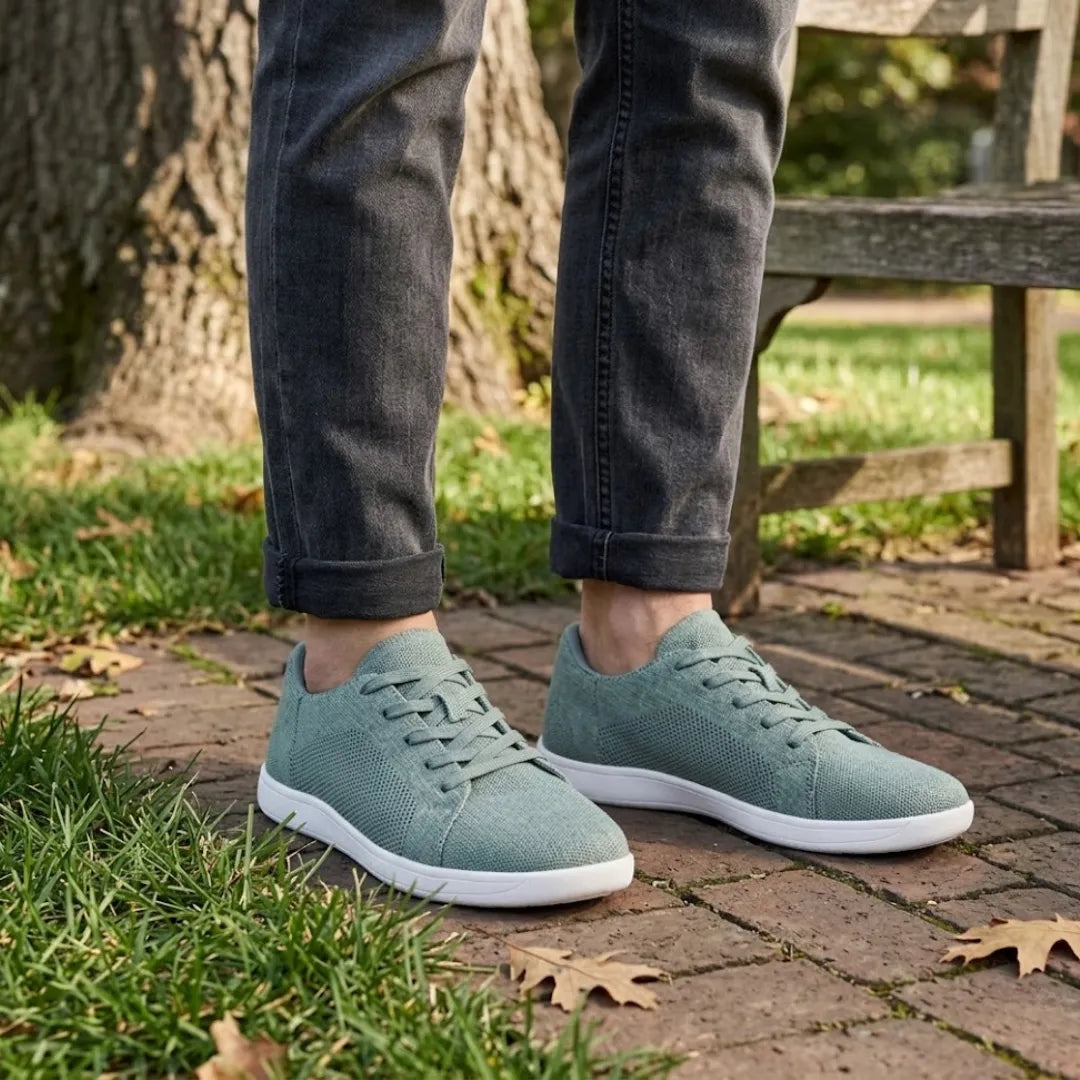 Unisex barefoot sneakers with wide toe box and breathable mesh