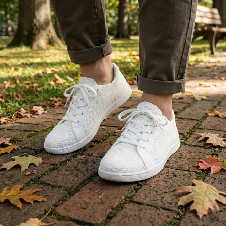 Unisex barefoot sneakers with wide toe box and breathable mesh