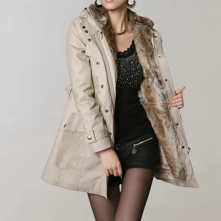 Elegant Women’s Parka with Faux Fur Lining