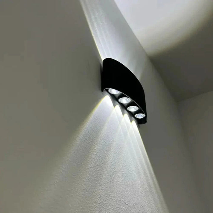 Outdoor LED Wall Light – IP65-rated, weatherproof, hard-wired