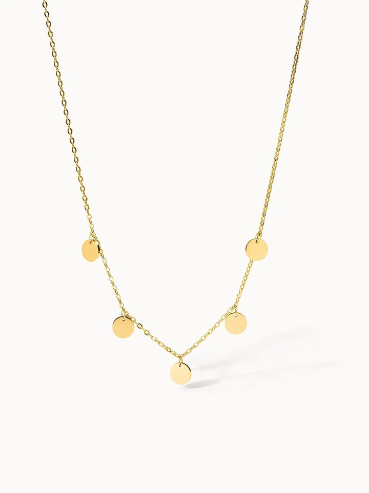 Elegant white gold necklace with a refined look