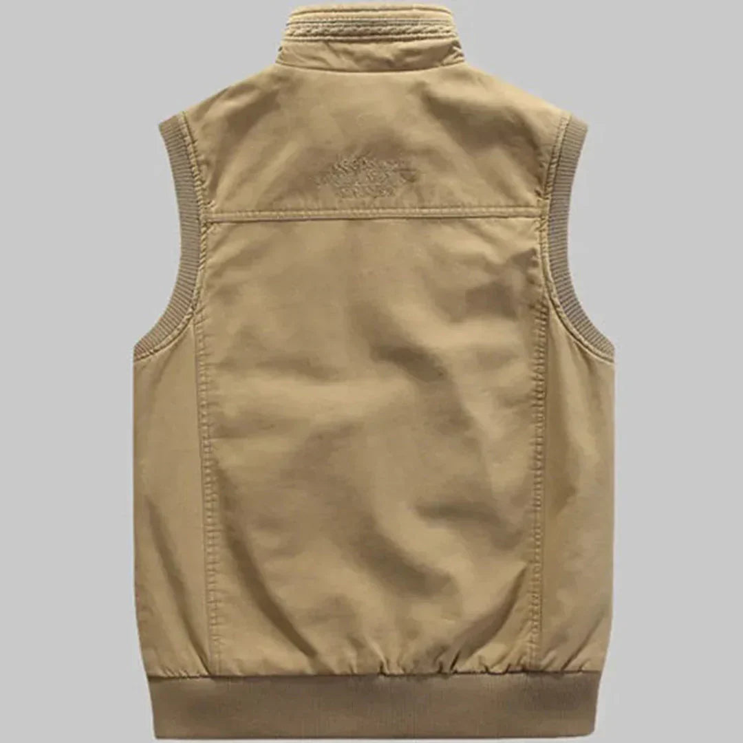 Functional Men's Vest with Multiple Pockets