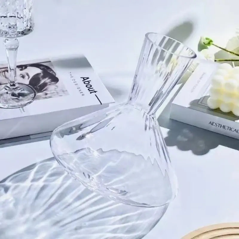 LuxeSwirl Crystal Decanter | 360° Rotating Glass Carafe for Wine, Whisky and Champagne