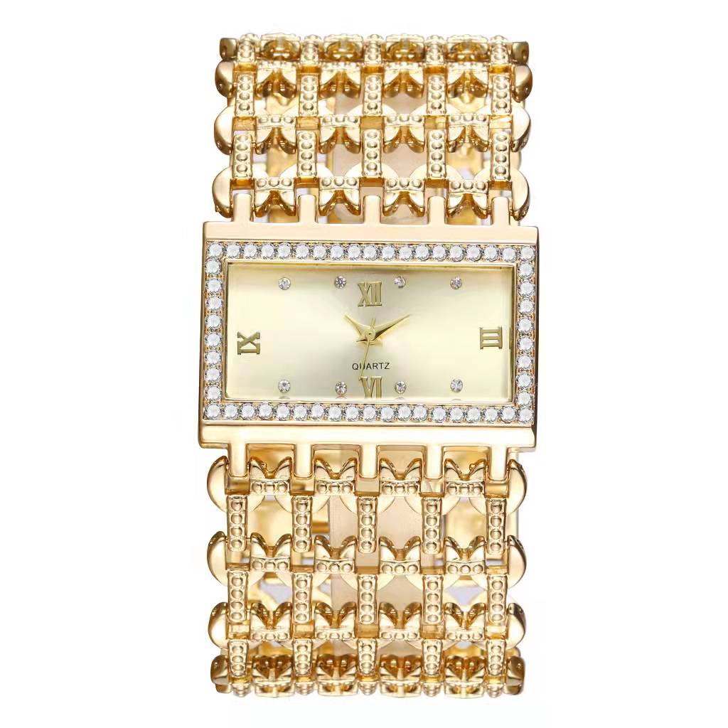 Minimalist rose gold watch with subtle link chain