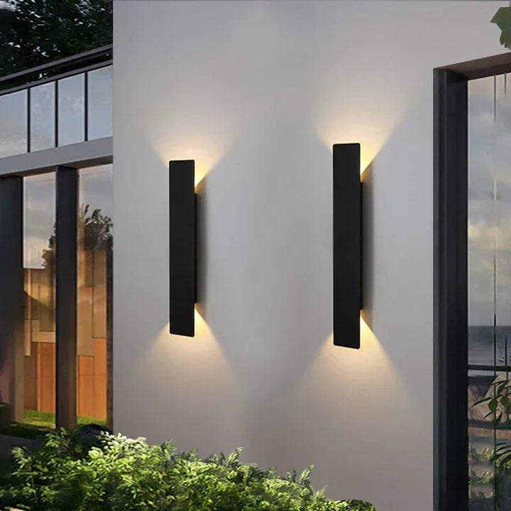 AquaLine LED Outdoor Wall Lamp – Elegant Design with Weatherproof Housing