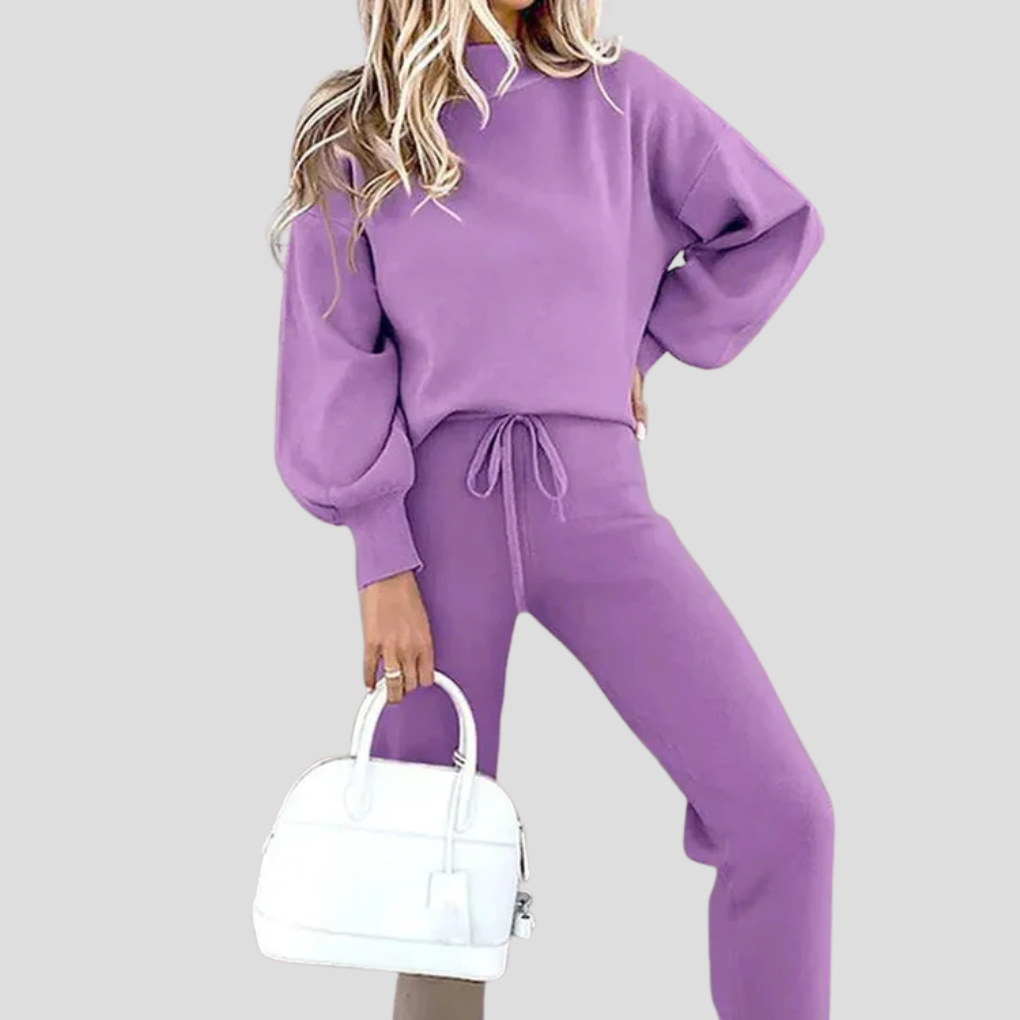 Women’s Relaxed-Fit Tracksuit Set
