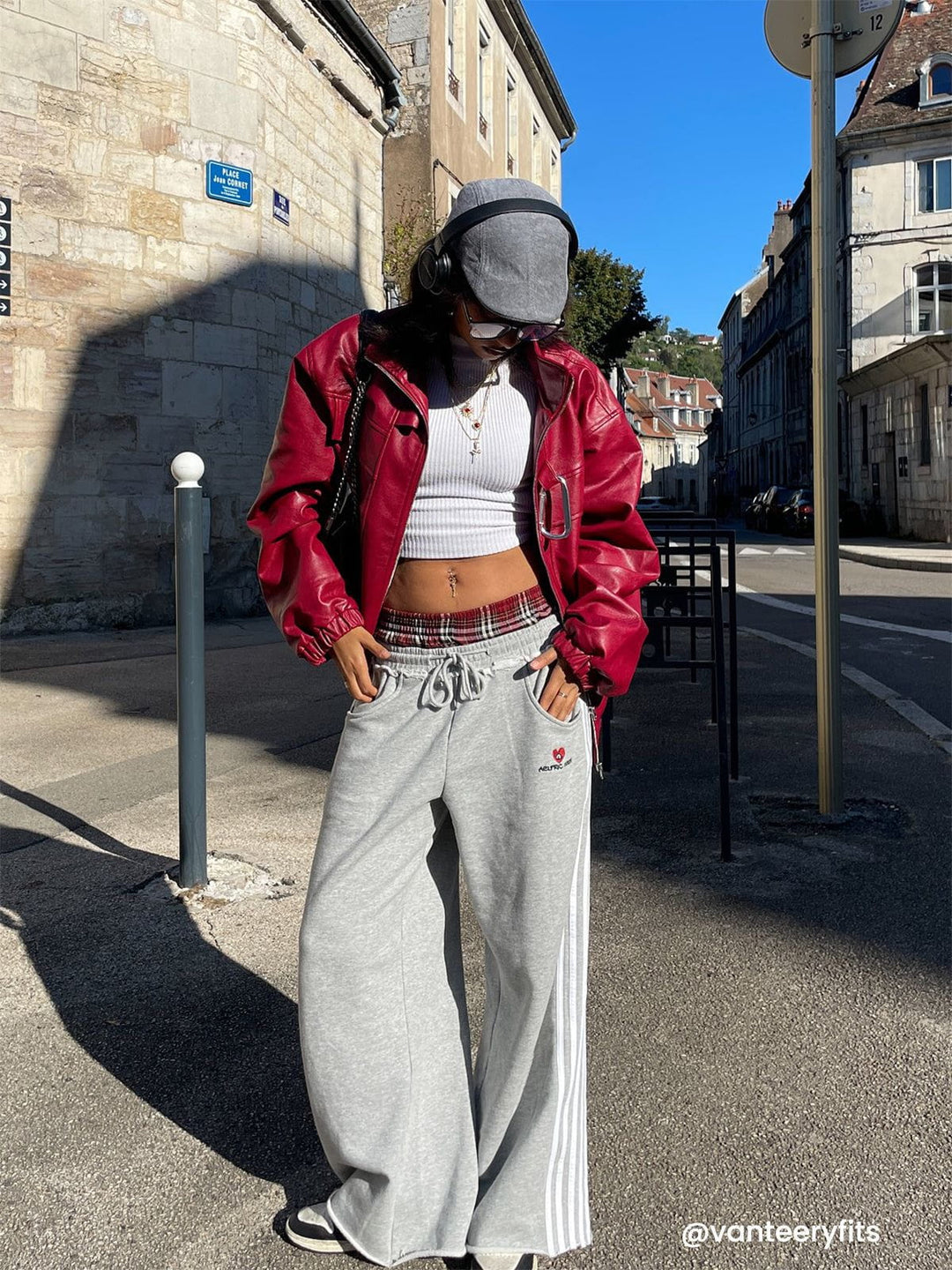 Loose, comfortable jogging trousers - Janine