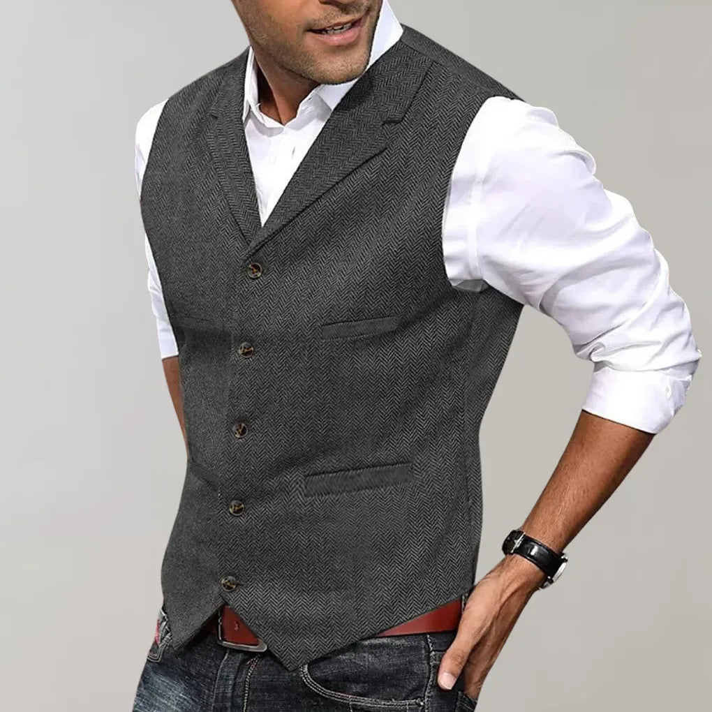 Men’s Elegant Suit Vest – Refined Layer for Formal Looks