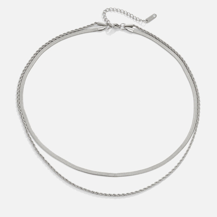 Elegant silver necklace with refined link structure
