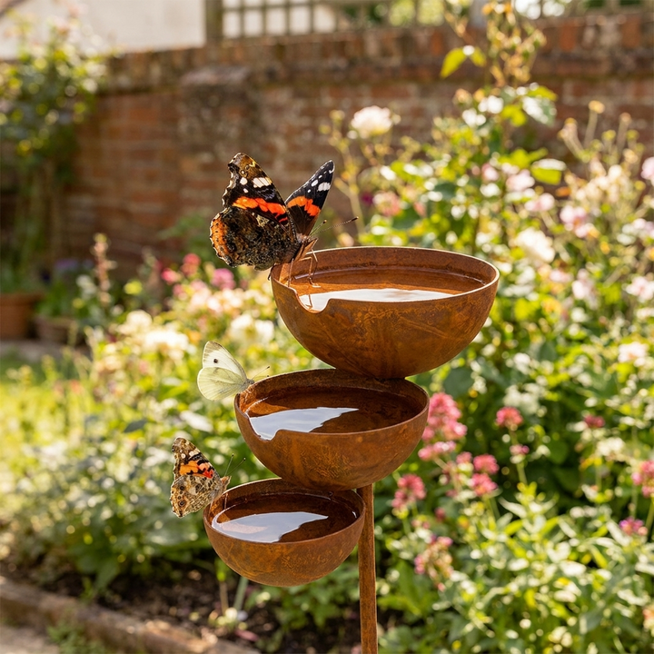 Three-tier bird bath | Bring your garden to life every morning