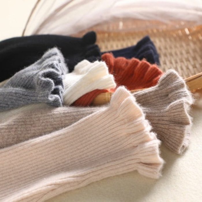 Cashmere Ribbed Knit Turtleneck Sweater with Ruffled Cuffs for Women