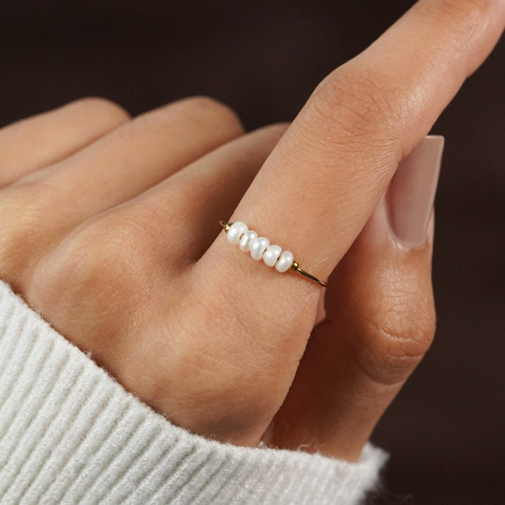Refined freshwater pearl ring