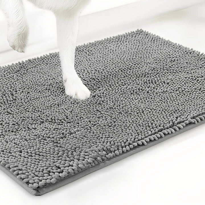 Absorbent non-slip dog door mat for muddy paws
