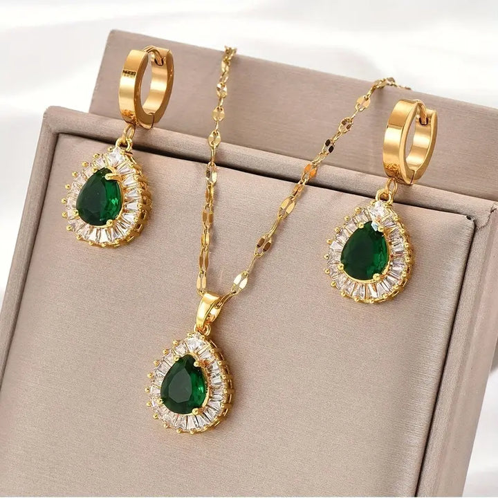 Elegant Gold Necklace with Subtle Pendants