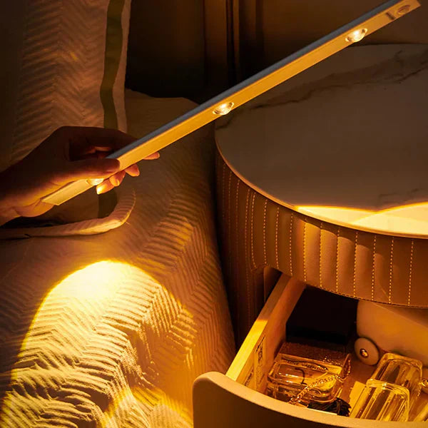 Cordless LED Cabinet Light with Motion Sensor - Magnetic and Self-Adhesive