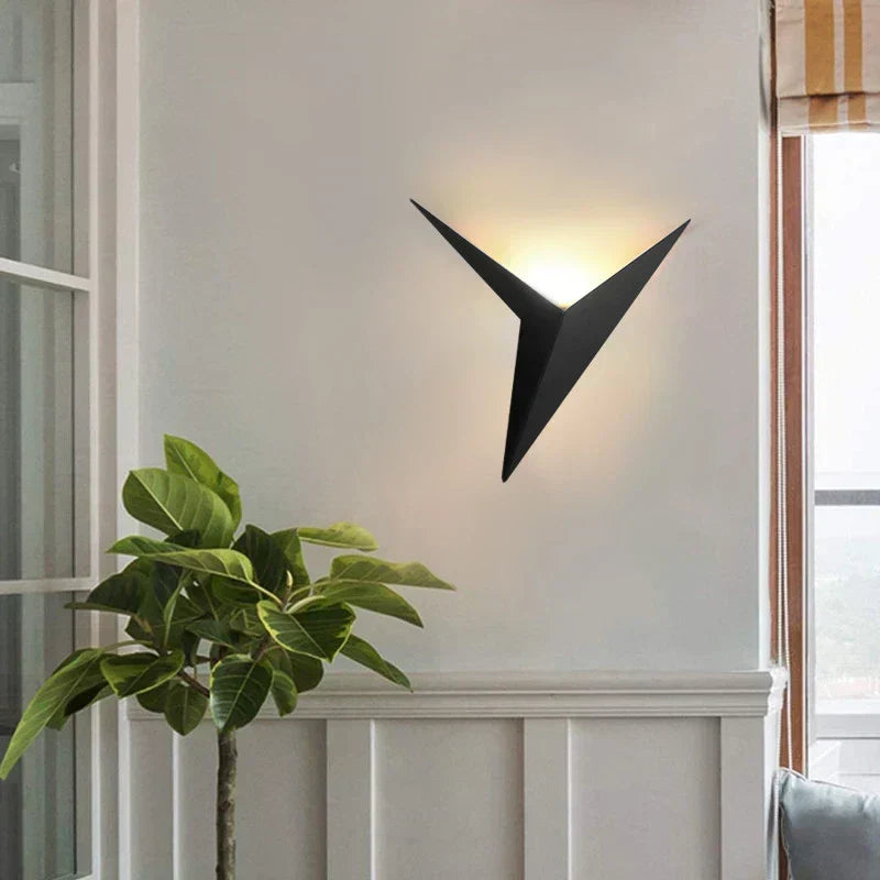 TrigoLux - Modern Triangular Wall Lamp