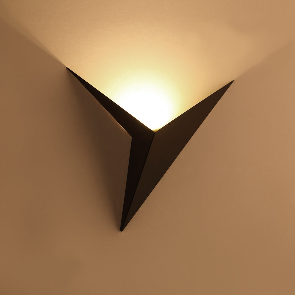 TrigoLux - Modern Triangular Wall Lamp