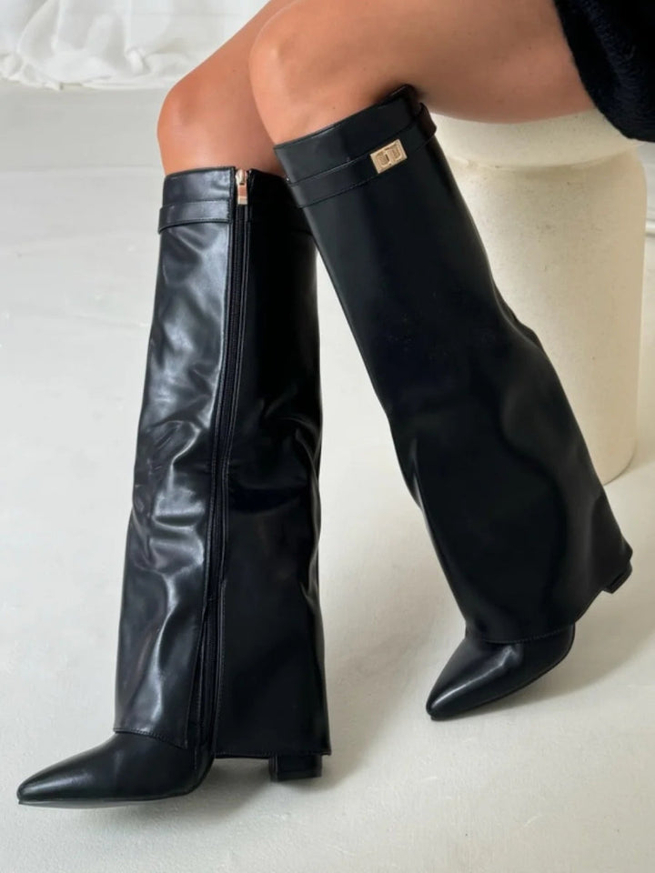 High-quality elegant women's shoes – golden details